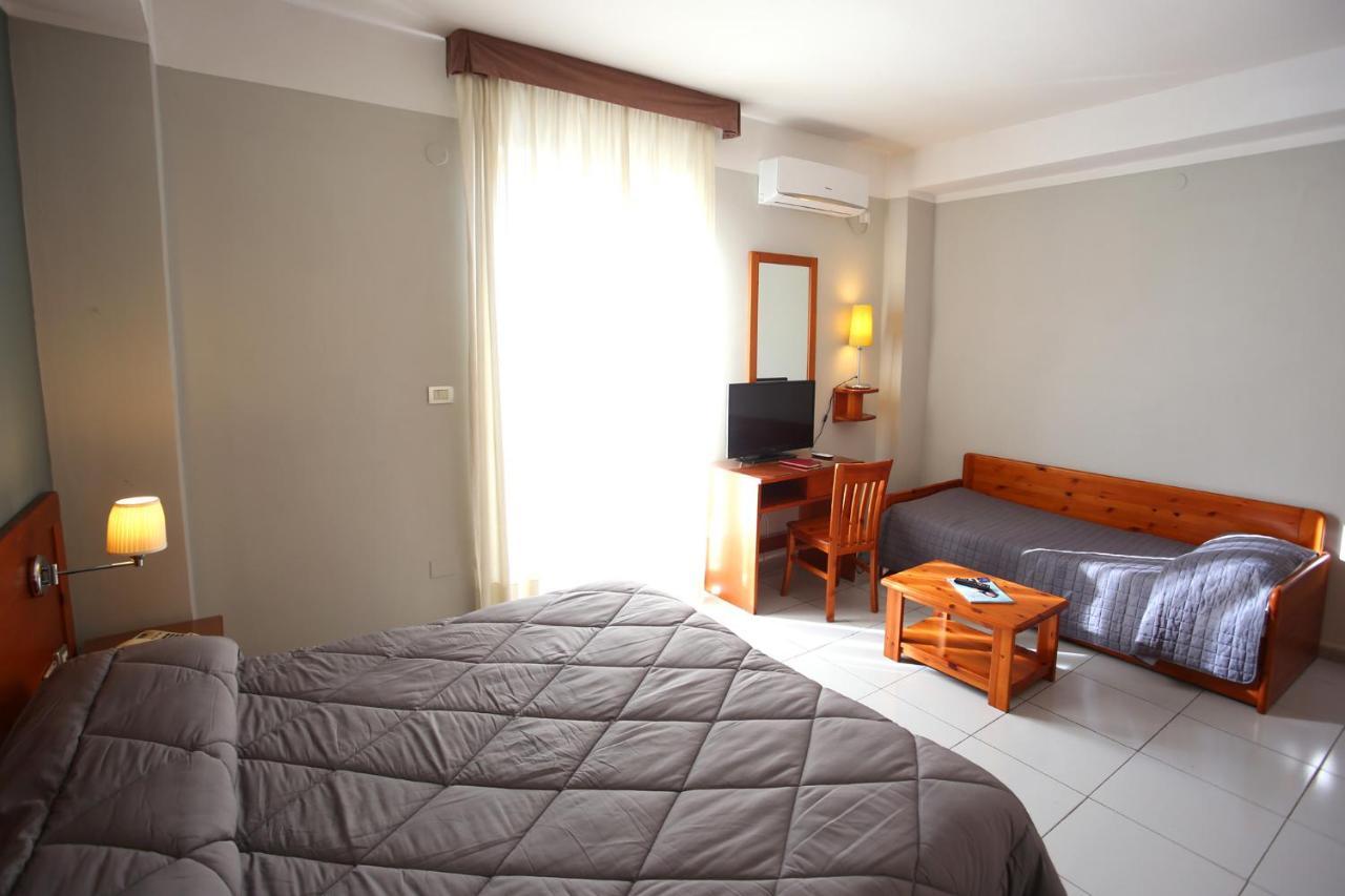Del Pino 3* Cercola